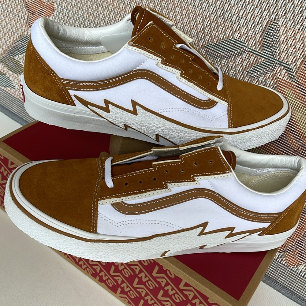 Vans Men’s Old Skool Bolt
Cathay Spice
VN0009Q5KFR sneakers - Picture 14 of 16